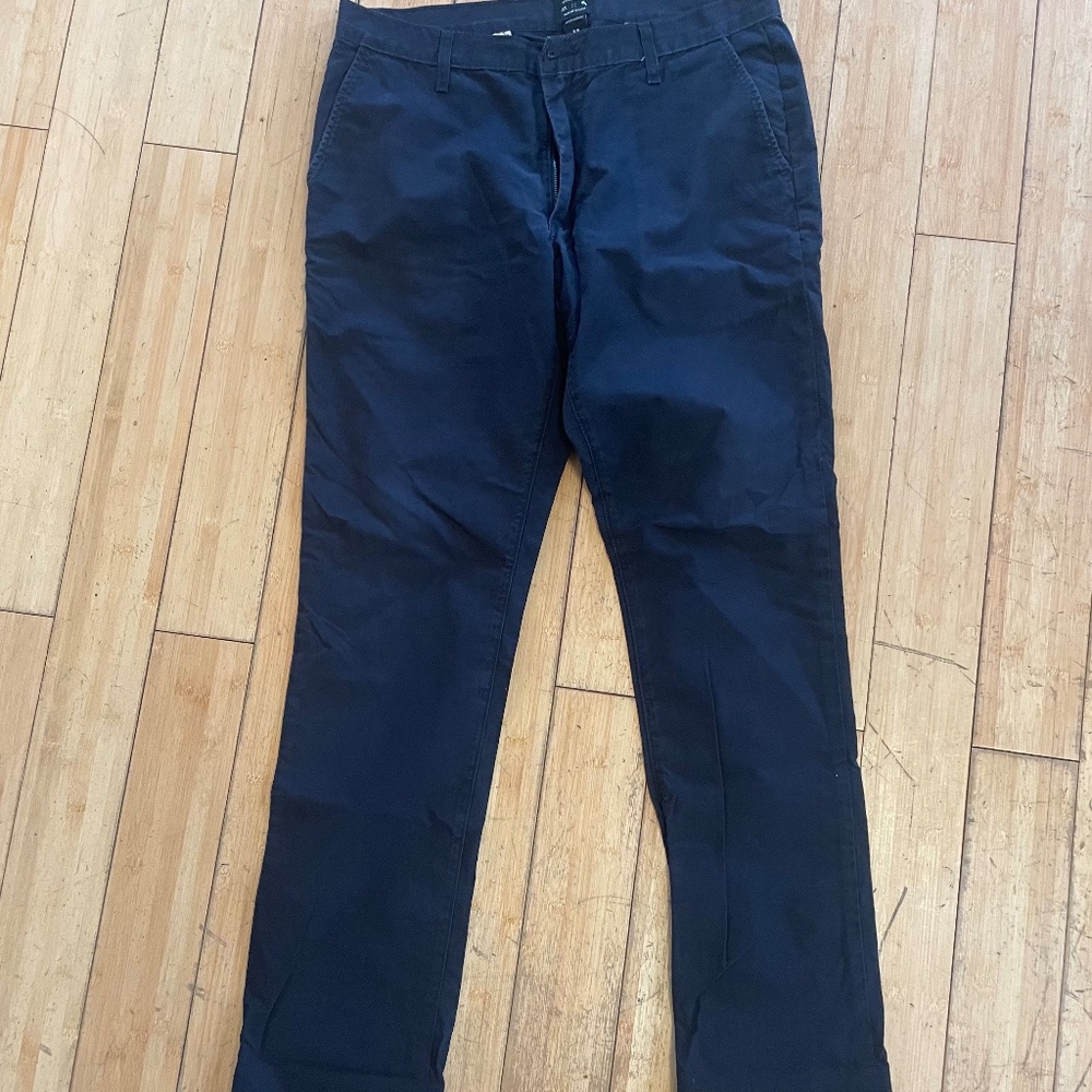 Taylor Stitch X MissionWorkshop travel pant